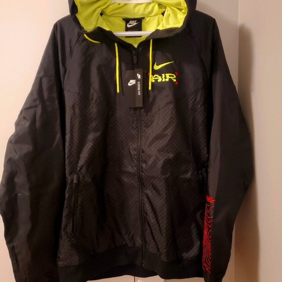 Nike Catching Air Windrunner Jacket CW4708-010 - Picture 1 of 2